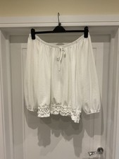 New Ladies Top Size 20