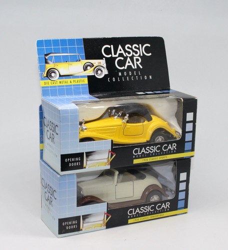 Pair classic car model - classic,