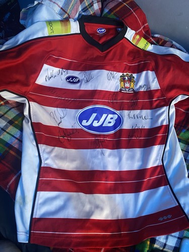 Retro wigan warriors signed - wigan,