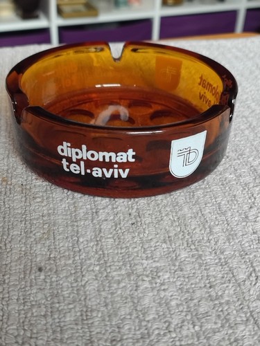 Amberley glass diplomat - amberley,