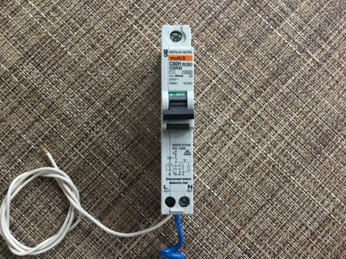 Merlin gerin c32r30 32a - merlin, rcbo