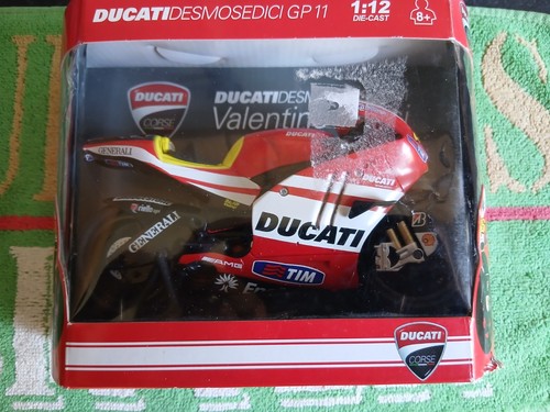Valentino rossi ducati 11 - ducati,