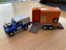 Britains SWB 1979 Model SWB Land Rover Pine Lodge Stables And Beaufort Horse box