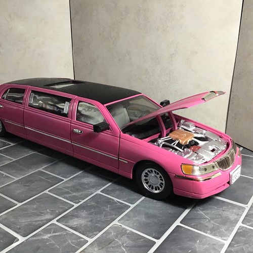 Sunstar lincoln limousine - 1/18,