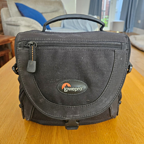 Lowepro nova black padded - aw,