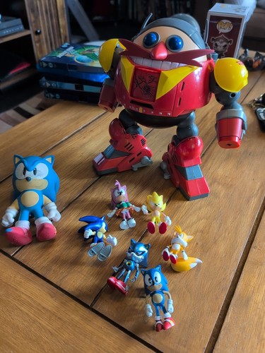 Sonic the hedgehog - sonic,