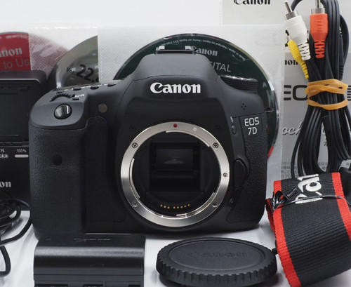Canon eos 18mp - 18mp, dslr