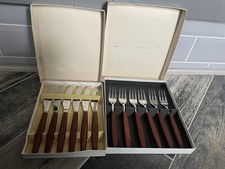 NEW IN BOX 12 PIECE SMITH &