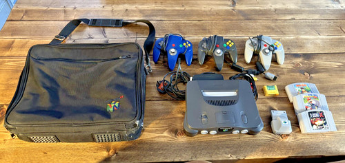 Nintendo bundle with mario - 64,