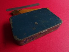 A VINTAGE HARDY SPINTAC LURE TIN PLUS A FEW LURES