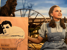 STUNNING JUDY GARLAND SIGNED BECKETT COA 8X10 WIZARD OF OZ AUTOGRAPH & MORE!
