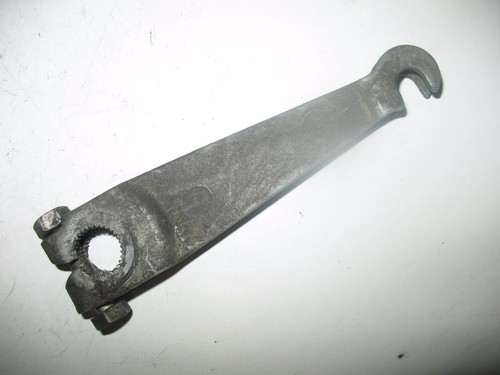 Front brake plate arm 1979 - front,