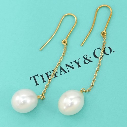 Tiffany pearl by the - &,