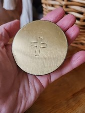 CATHOLIC PRIESTS COMMUNION PYX