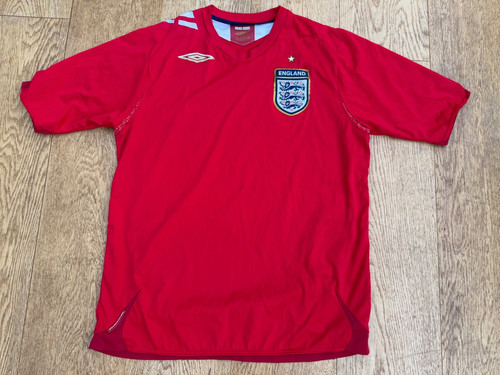 Vintage mens umbro - umbro, red