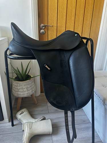 Wintec isobel werth - 17.5”,