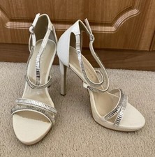 Brand New Women’s Koi Couture High Healed White Strappy Shoes Size 6