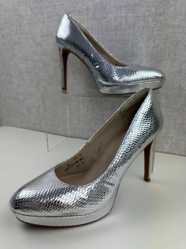 Metallic silver snake skin - metallic,