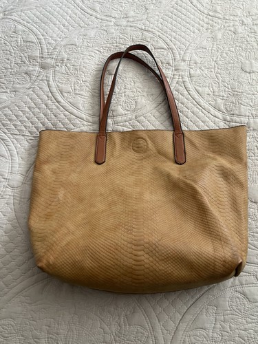 Large leather bag with - large,