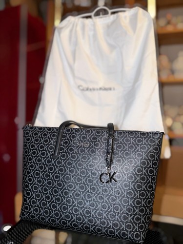 Calvin klein must - calvin,