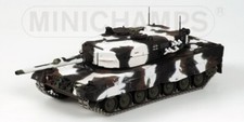 Minichamps 350011002 - 1:35 German Army Leopard 2A4 winter camo - mint in box
