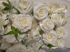 24 x GORGEOUS WHITE ROSE ARTIFICIAL SILK FLOWER HEADS FOR FLOWER WALL GARLANDS