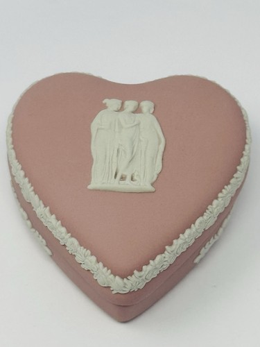 Vtg wedgwood jasperware heart - wedgwood,