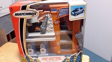 MATCHBOX GARAGE ADVENTURE SET