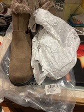 Cotton Traders Bow Snug Boots. Lightweight. Size Uk8 New