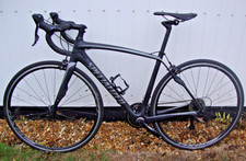 SPECIALIZED ROUBAIX SL4 carbon fiber road bike hardly used near mint condition.