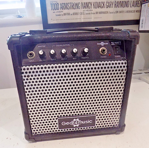 Gear4music lbl10 watt bass - gear4music,