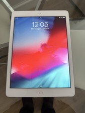 Apple iPad Air 1st Generation 64GB Wi-Fi 9.7in - perfect  condition