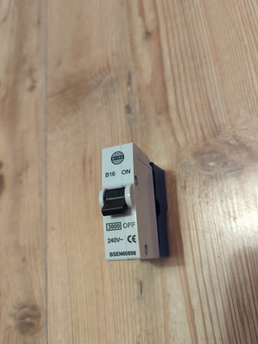 Wylex amp push - 16, plug