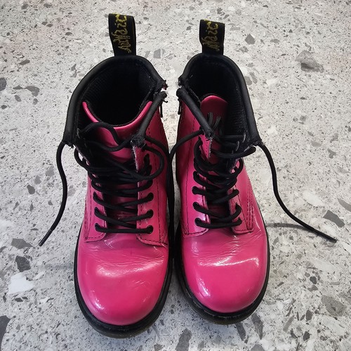 Martens doc - martens,
