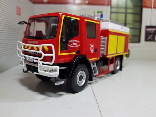 Iveco magirus camiva - 1:43,