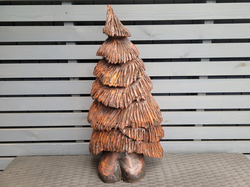 Chainsaw carved wooden - chainsaw,