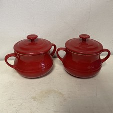 Le creuset  Pair Of 2 Le Creuset Lidded Soup Bowls Bean Pots Red 11-36