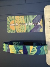NEW ZOX “CATCH YOUR BREATH” WRISTBAND WITH MATCHING CARD IN POUCH. #386 COLLECT