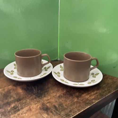 Maidstone meakin cups - &,