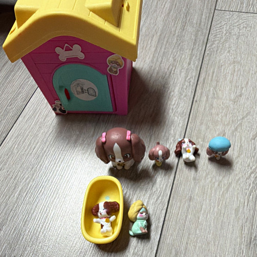 Mini plastic doll - mini,