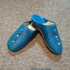 Moroccan womens leather
