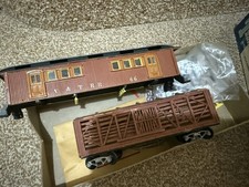 ROUNDHOUSE H-O SCALE  OLD