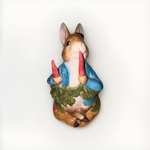 Border fine arts world - fine,