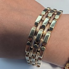 18ct GOLD BRACELET HALLMARKED