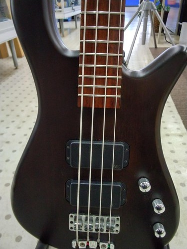 Warwick streamer std - std, 4