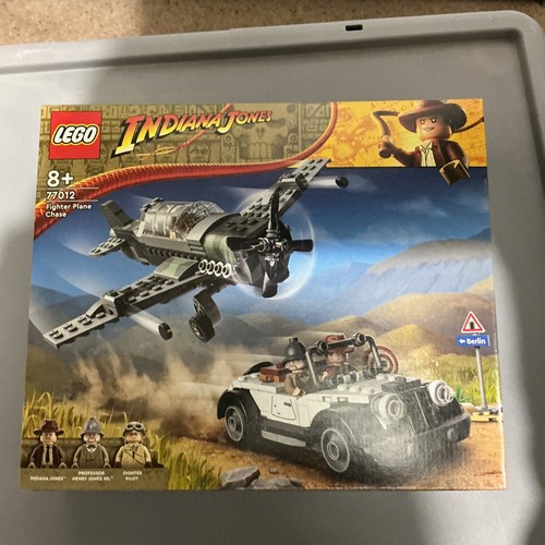 Fighter plane chase