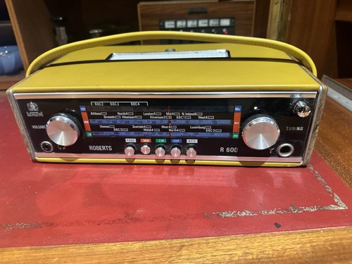 Vintage yellow roberts radio - yellow,