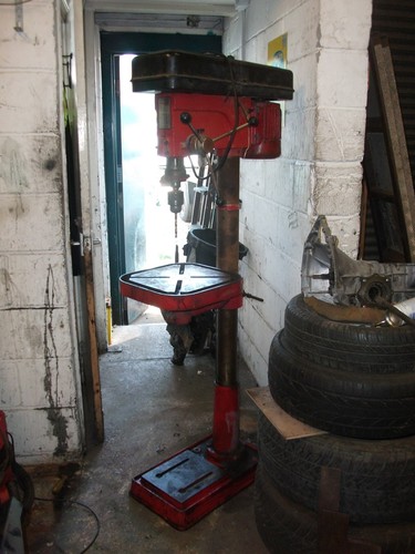 Large sealey pillar - large, drill
