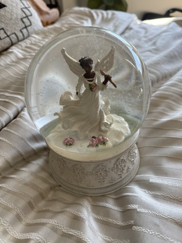 Angel snow globe - globe, figurine