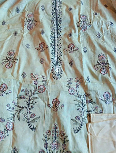Pakistani shalwar kameez pc - kameez,